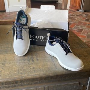 Footjoy Ladies Golf Shoes -new-size 7.5. NEVER WORN